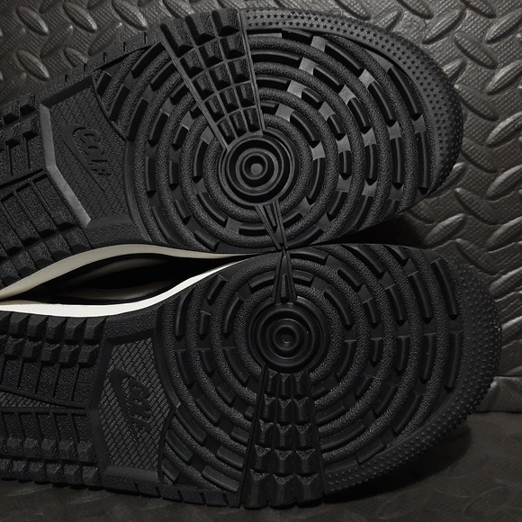 Air Jordan 1 Low Golf Shadow DD9315-001 size 11 - Picture 10 of 12